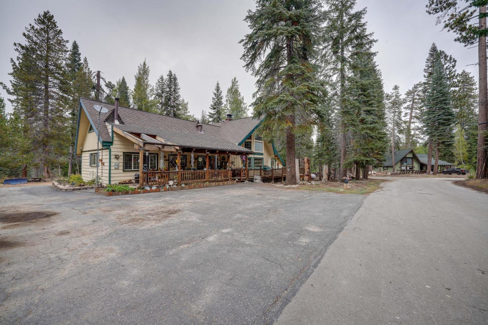 Mountain Tops Ponderosa Getaway Near Dome Rock! Bagian luar foto