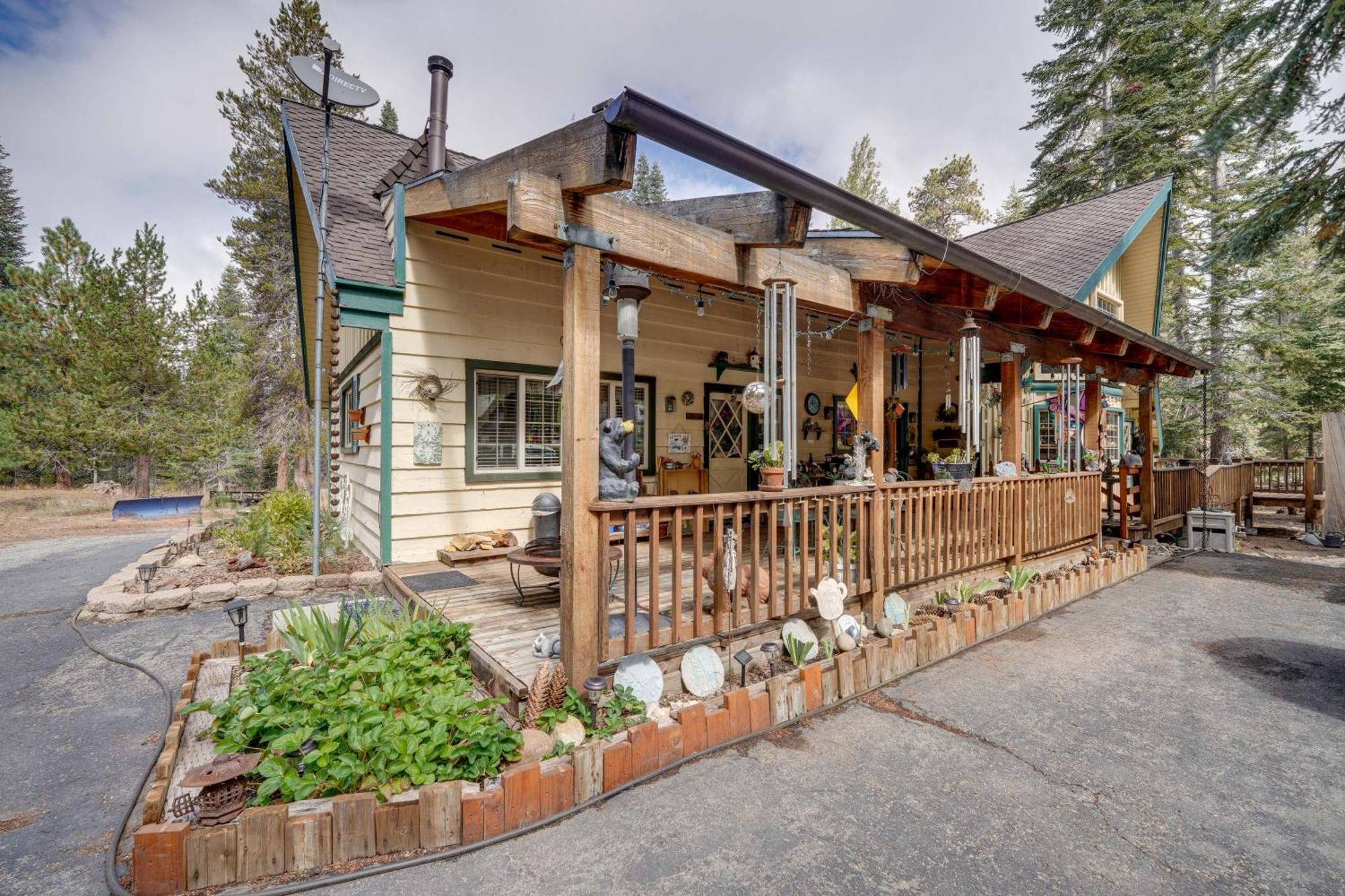 Mountain Tops Ponderosa Getaway Near Dome Rock! Bagian luar foto